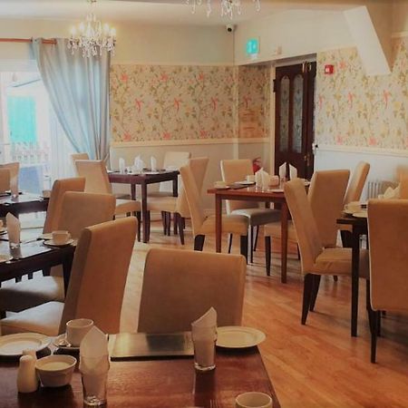 Danagher'S Hotel Cong Bagian luar foto