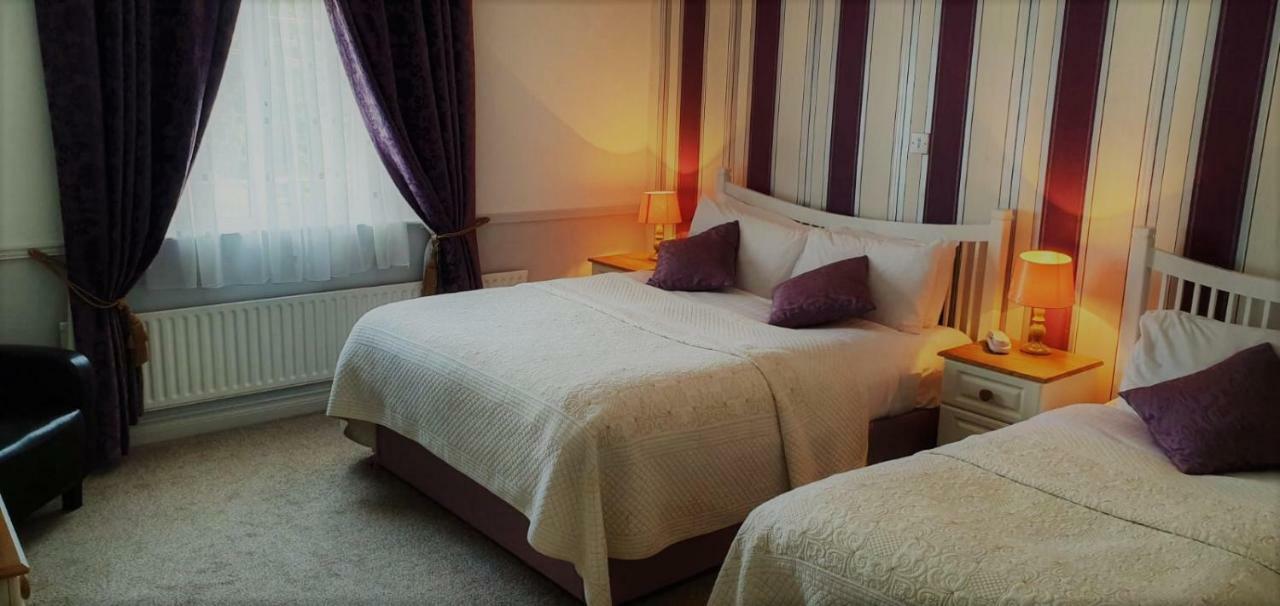 Danagher'S Hotel Cong Bagian luar foto